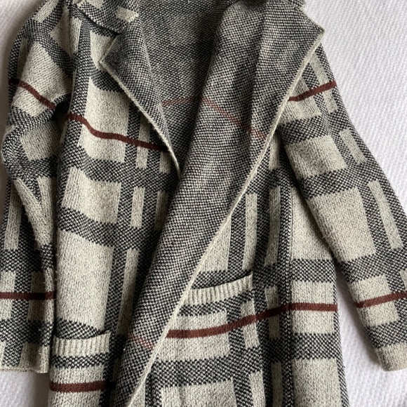 Ladies sweaters & cardigans (bundle of 9, size small) - Picture 4 of 9